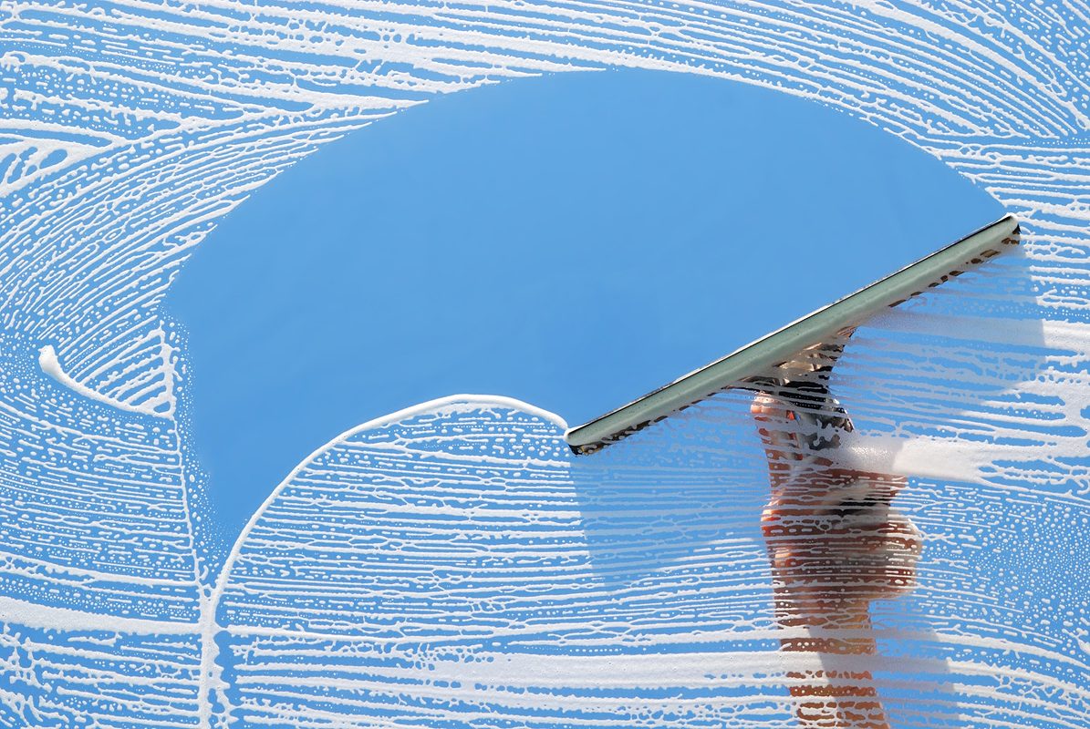 Squeegee window cleaning